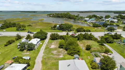 176 Cedar Point Blvd, Cedar Point, NC 28584 photo 10