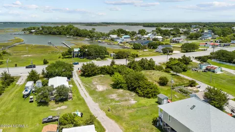 176 Cedar Point Blvd, Cedar Point, NC 28584 photo 12
