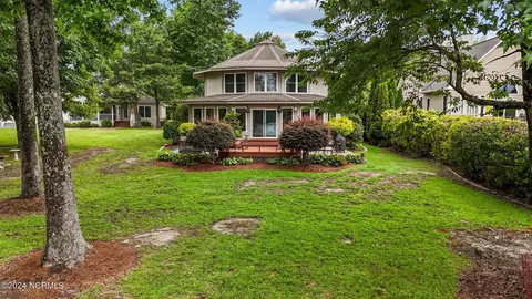 Exterior - 812 Treasure Point Rd, Bath, NC 27808 photo 1 of 22