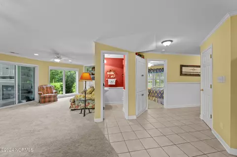 Entry Way - 812 Treasure Point Rd, Bath, NC 27808 photo 4 of 4