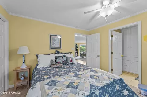 Bedroom - 812 Treasure Point Rd, Bath, NC 27808 photo 3 of 11