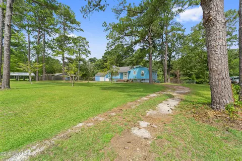 179 Leslie Ln, Swansboro, NC 28584