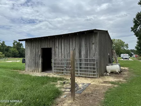 Other - 237 Core Rd, Richlands, NC 28574 photo 5 of 10