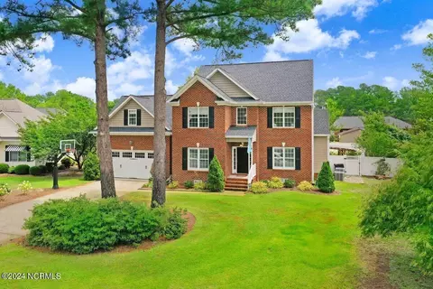 105 Powers Ct, Goldsboro, NC 27534