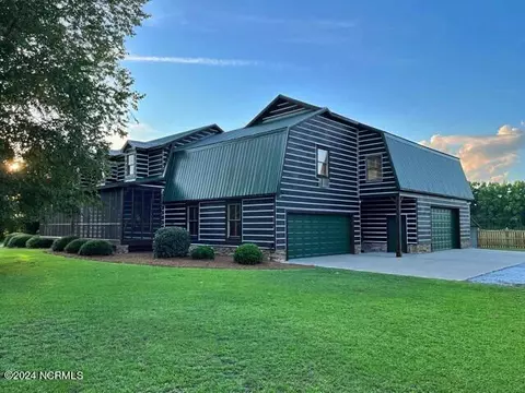 1739 Haddock Rd, Winterville, NC 28590