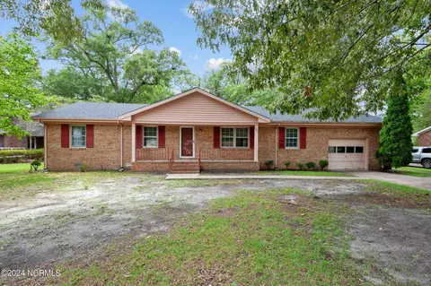 1409 Oxford Ln, New Bern, NC 28562