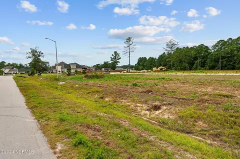 169 Finch Ln, New Bern, NC 28560