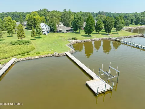 869 Wide Waters Dr, Bath, NC 27808 photo 9