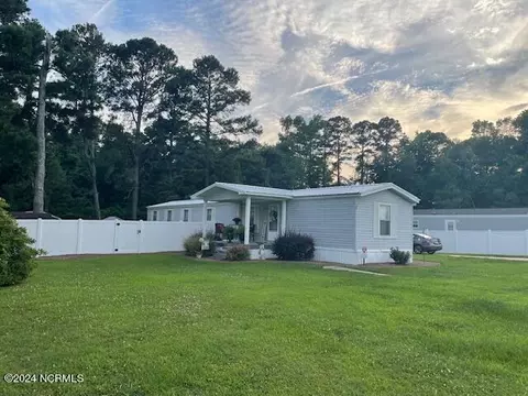 44 Memorys Corner Rd, Clarkton, NC 28433