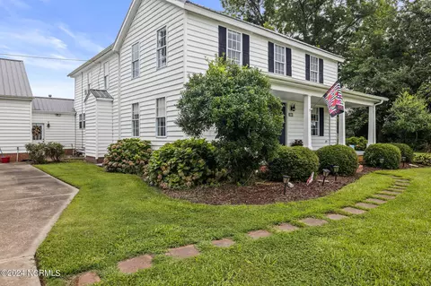 471 Old Swamp Rd, South Mills, NC 27976