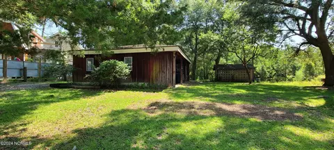1691 Hemingway Dr SW, Ocean Isle Beach, NC 28469