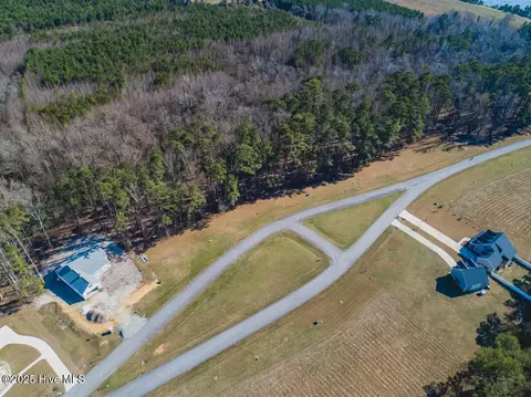 251 S Brightleaf Dr, Minnesott Beach, NC 28510