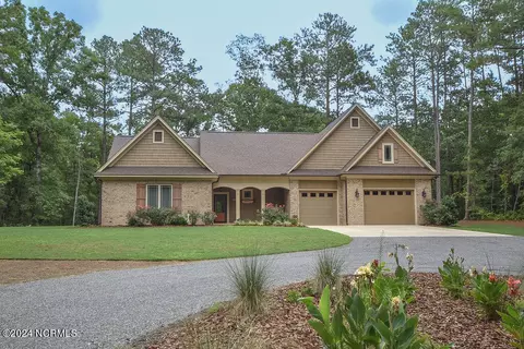 3779 Carthage Rd, West End, NC 27376