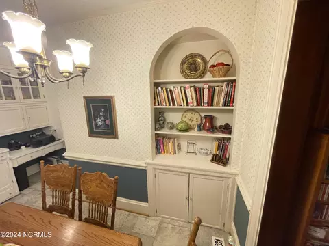 Dining - 120 E John St, Mount Olive, NC 28365 photo 6 of 6
