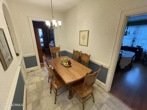 Dining - 120 E John St, Mount Olive, NC 28365 photo 4 of 6