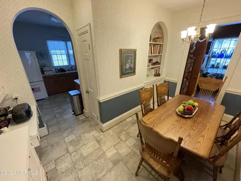 Dining - 120 E John St, Mount Olive, NC 28365 photo 5 of 6
