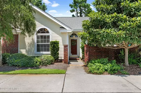 3825 Mayfield Ct, Wilmington, NC 28412