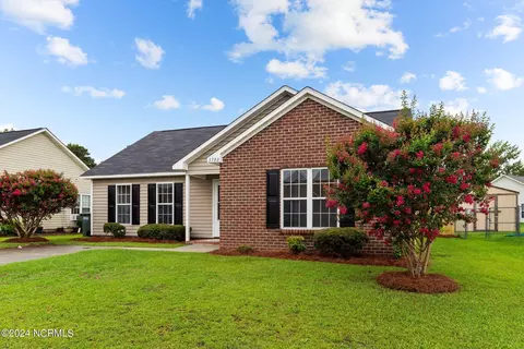 3780 Dover Dr, Ayden, NC 28513 photo 3