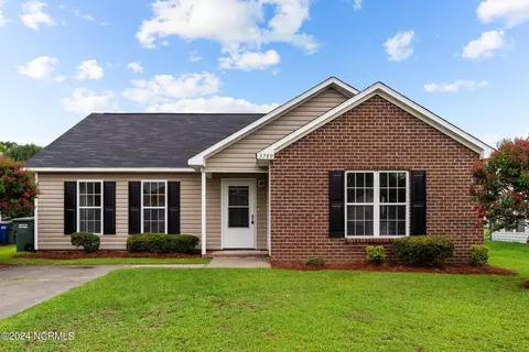 3780 Dover Dr, Ayden, NC 28513 photo 1