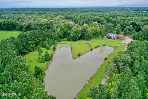5048 Neuse Rd, Kinston, NC 28501