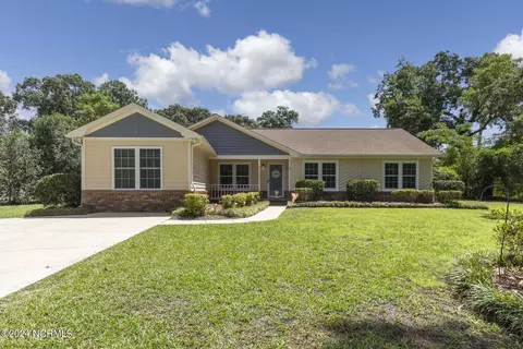 124 Bannermans Mill Rd, Richlands, NC 28574