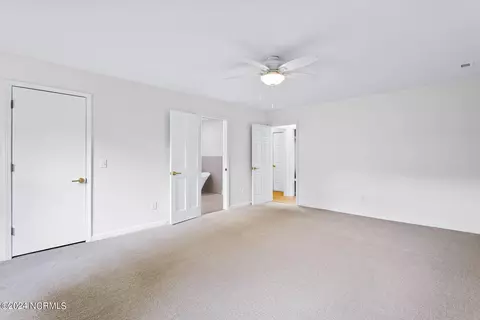 Bedroom - 222 Hickory Ln, Hampstead, NC 28443 photo 2 of 6