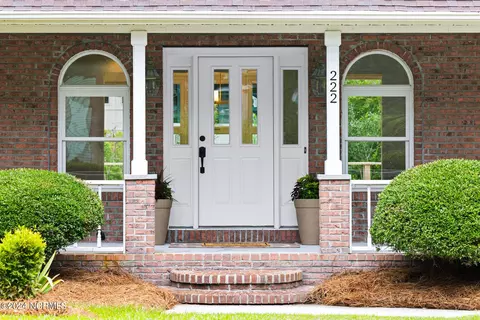 Exterior - 222 Hickory Ln, Hampstead, NC 28443 photo 6 of 9