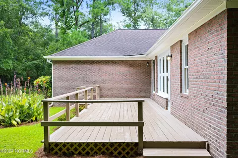 Exterior - 222 Hickory Ln, Hampstead, NC 28443 photo 7 of 9