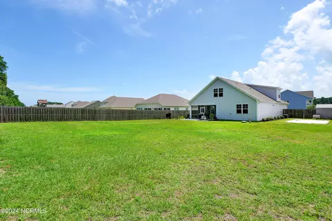 Exterior - 240 Capital Dr, Hampstead, NC 28443 photo 2 of 7