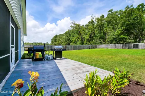 Exterior - 240 Capital Dr, Hampstead, NC 28443 photo 4 of 7