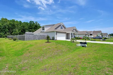 Exterior - 240 Capital Dr, Hampstead, NC 28443 photo 6 of 7