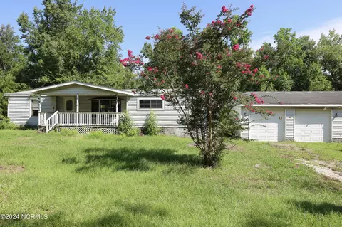 9104 Sikes St SE, Winnabow, NC 28479