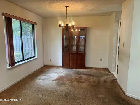 709 Azalea Dr, Hampstead, NC 28443 photo 7