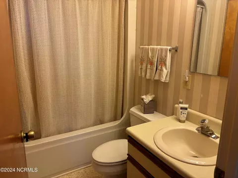 709 Azalea Dr, Hampstead, NC 28443 photo 11