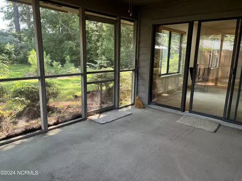 709 Azalea Dr, Hampstead, NC 28443 photo 13