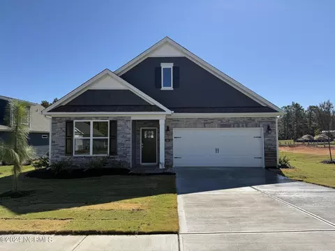 563 Banbury Ln, Pinehurst, NC 28374