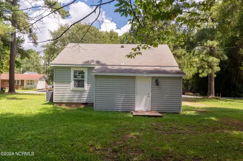 512 E Cliff St, Wallace, NC 28466 photo 33