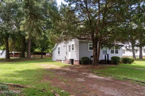 512 E Cliff St, Wallace, NC 28466 photo 29