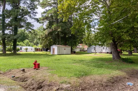 512 E Cliff St, Wallace, NC 28466 photo 40