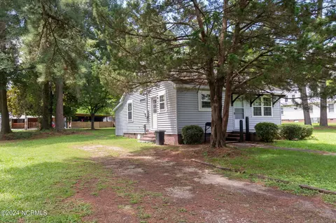 512 E Cliff St, Wallace, NC 28466 photo 28
