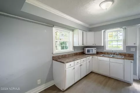 512 E Cliff St, Wallace, NC 28466 photo 7