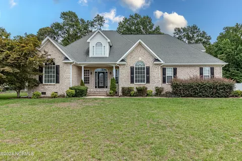 300 Weatherby Dr, Goldsboro, NC 27530