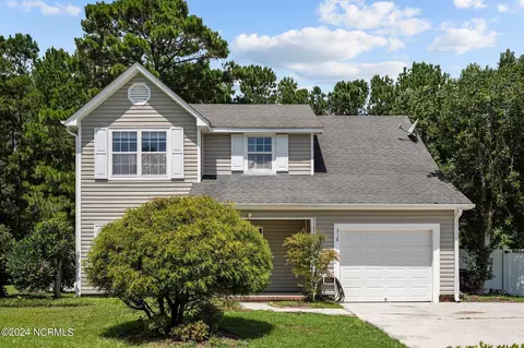 318 Hyatt Cir, Jacksonville, NC 28546