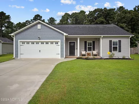 207 N Windy Ridge Rd, Hubert, NC 28539