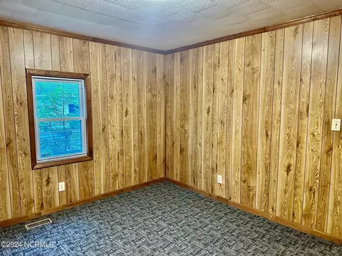 408 Roberson St, Williamston, NC 27892 photo 17