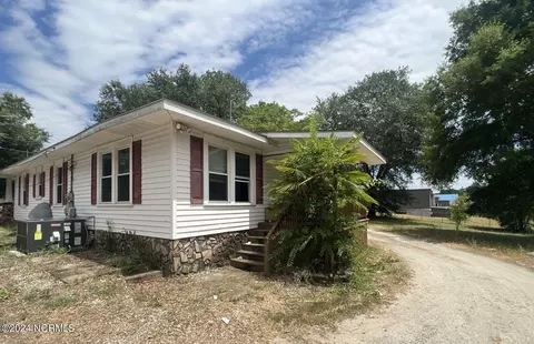 733 W Hamlet Ave, Hamlet, NC 28345 photo 3
