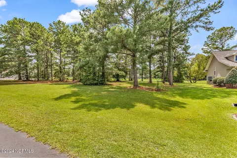 735 Wild Oak Ln NW, Calabash, NC 28467