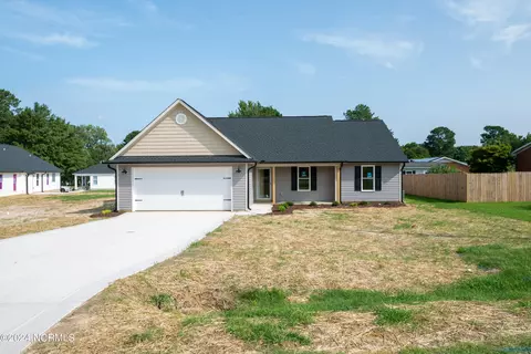 117 Kimbrough Rd, Clinton, NC 28328