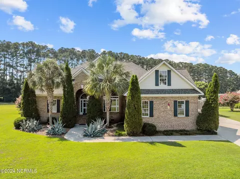 1128 Timber Dr, Greenville, NC 27858