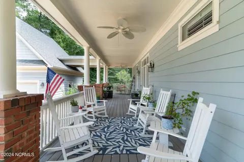 Exterior - 25 Wellington Dr, Pinehurst, NC 28374 photo 3 of 8